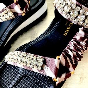 NEW ! Kurt Geiger sandals